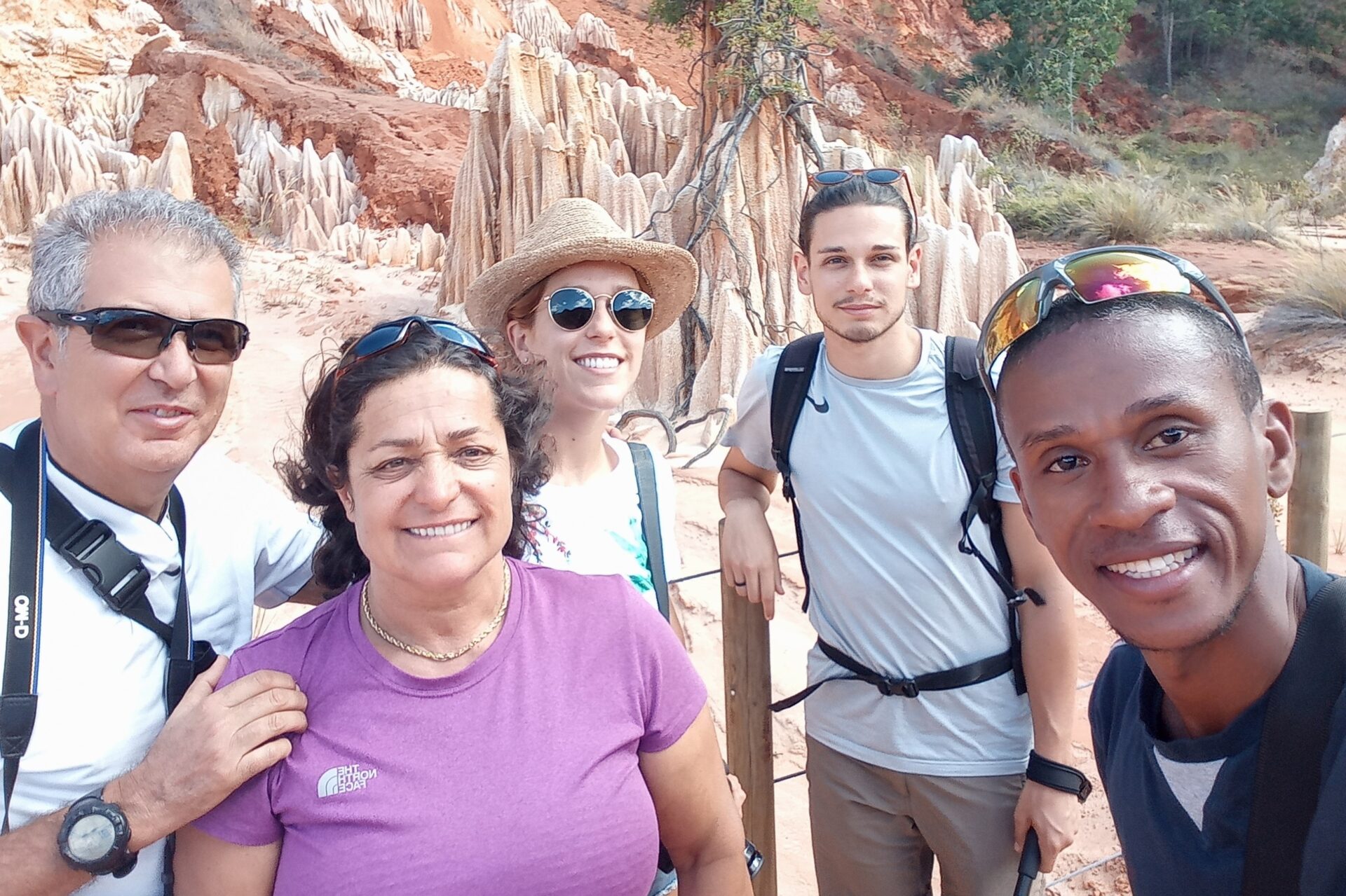 Découvrir les Tsingy Rouges